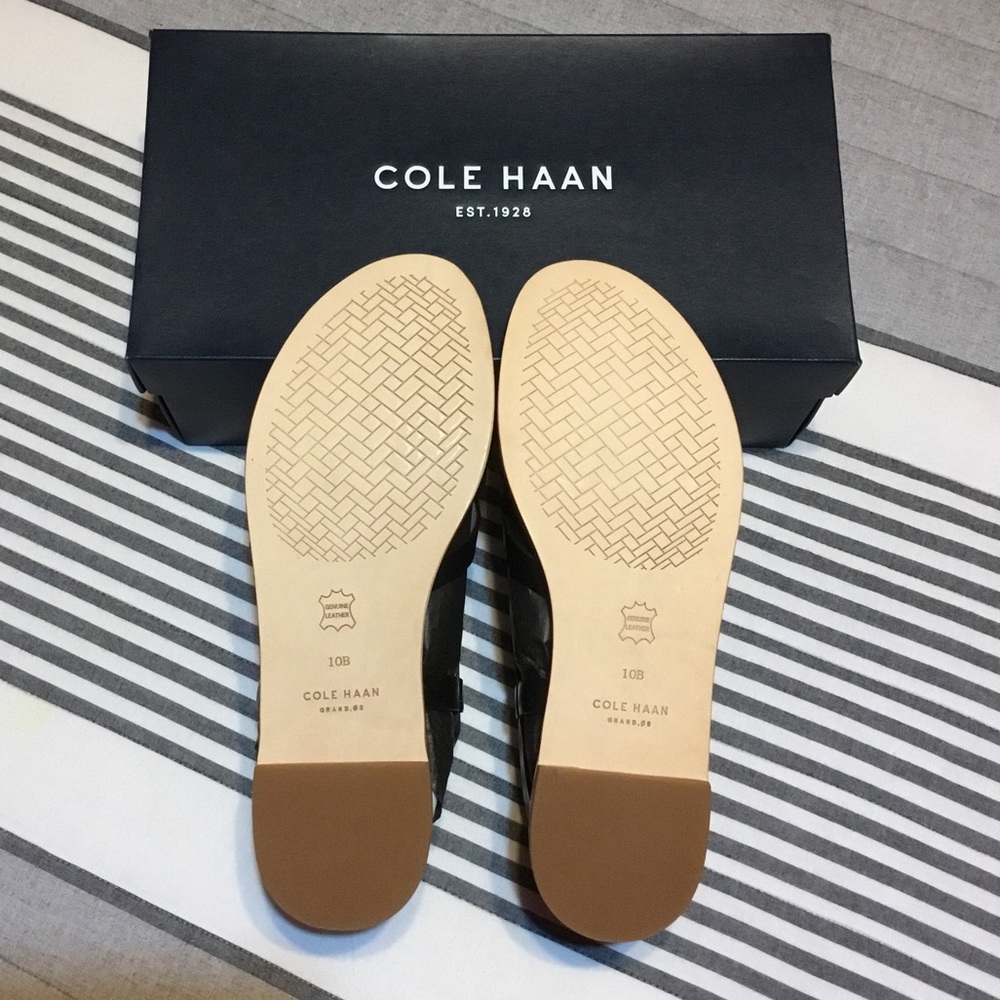 COLE HAAN - Picture 2 of 16